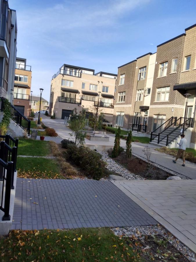 Wateridge Luxury Condos Ottawa Ngoại thất bức ảnh