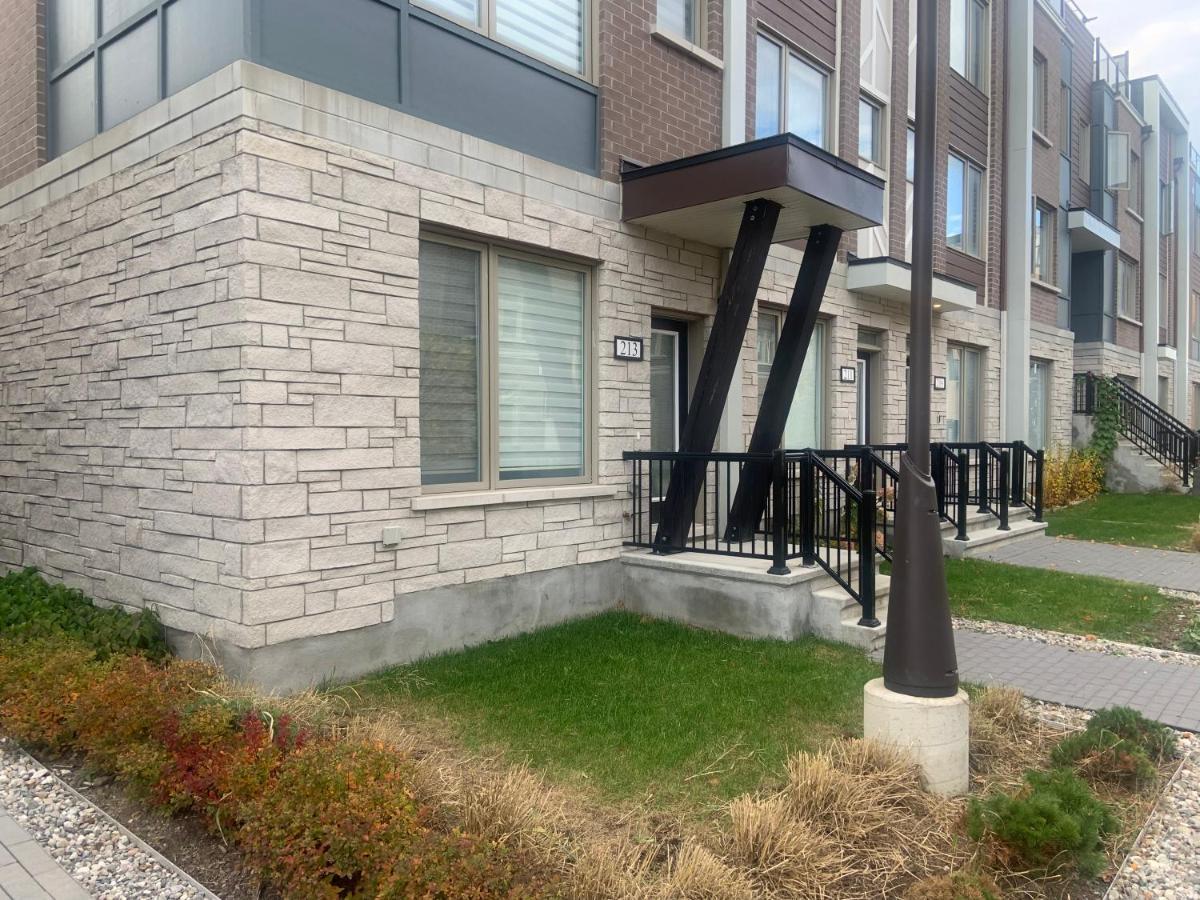 Wateridge Luxury Condos Ottawa Ngoại thất bức ảnh
